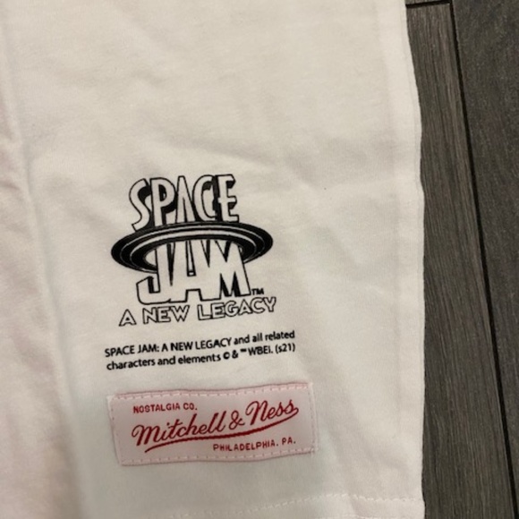 Mitchell & Ness Space Jam Marvin the Martian Shadow White T-Shirt NWT - Picture 4 of 5